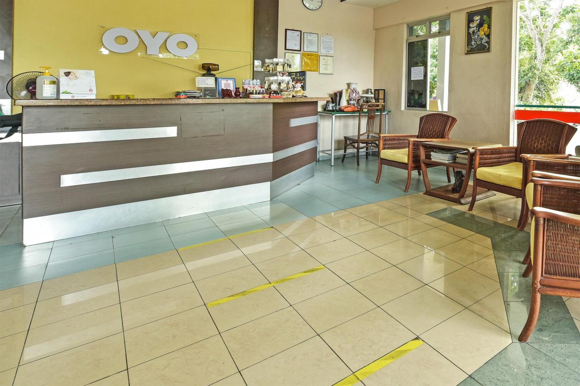 Super Oyo 44036 Hotel De Perdana Hill Batu Pahat Exterior foto
