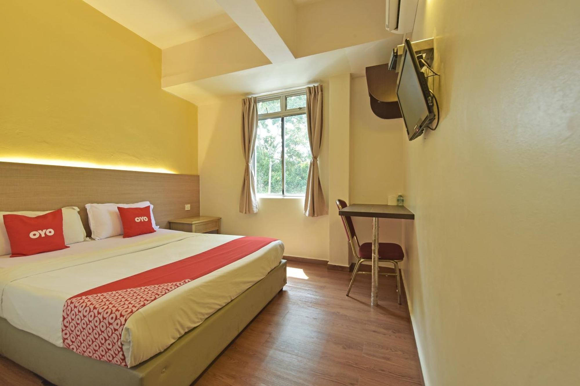 Super Oyo 44036 Hotel De Perdana Hill Batu Pahat Exterior foto