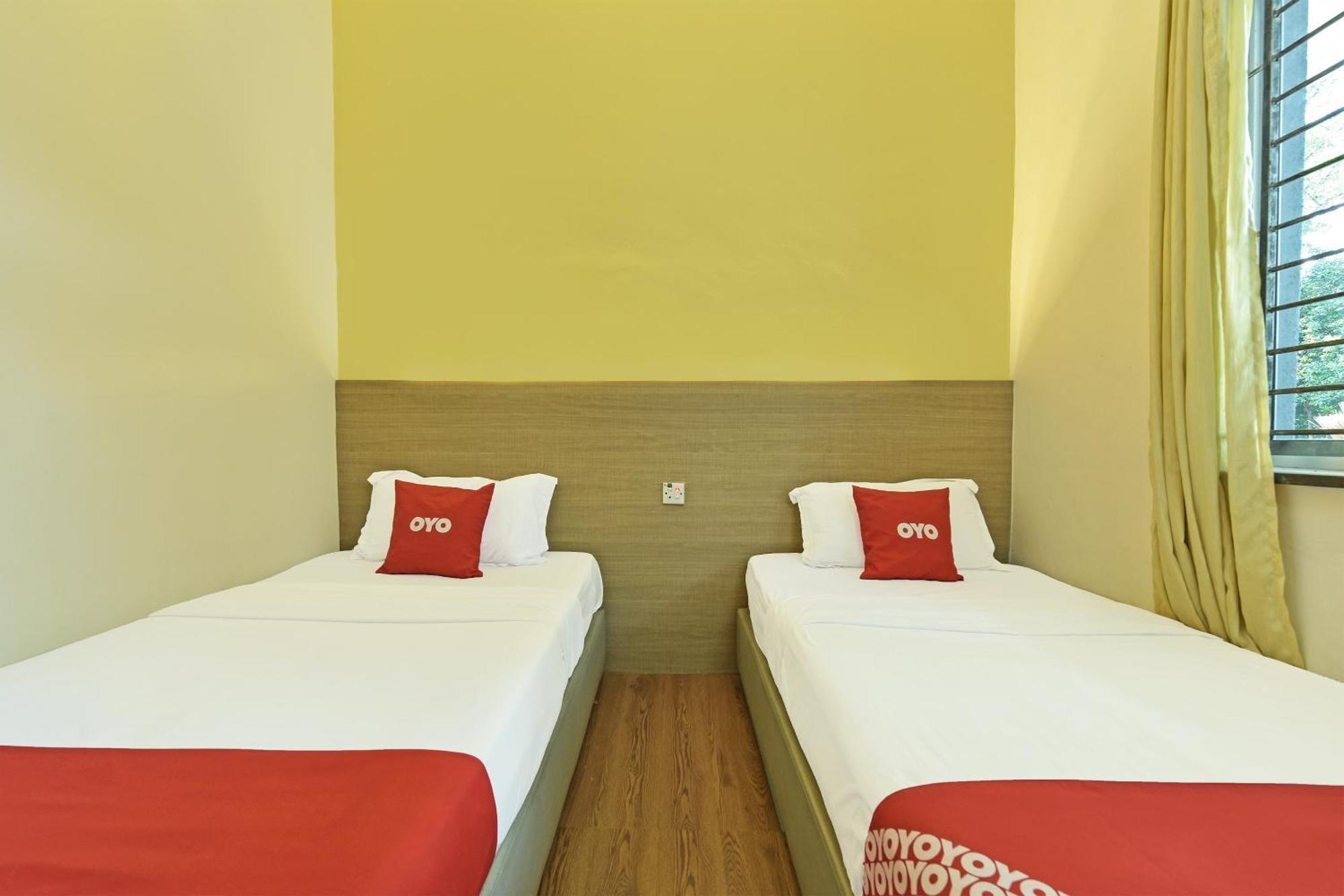 Super Oyo 44036 Hotel De Perdana Hill Batu Pahat Exterior foto