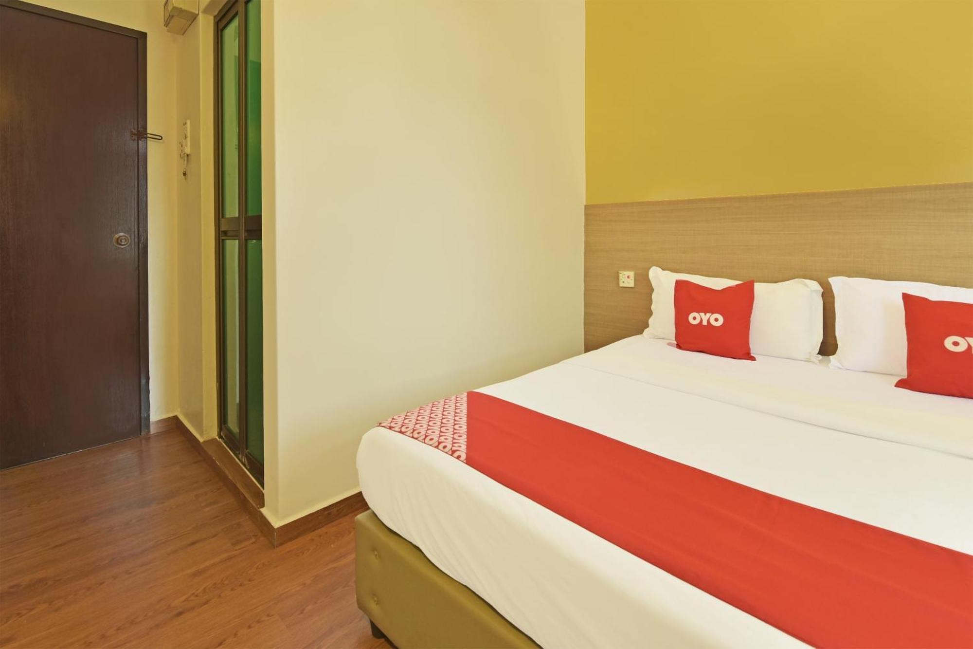Super Oyo 44036 Hotel De Perdana Hill Batu Pahat Exterior foto