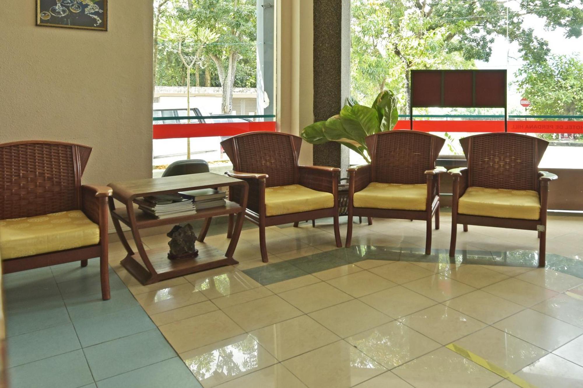 Super Oyo 44036 Hotel De Perdana Hill Batu Pahat Exterior foto