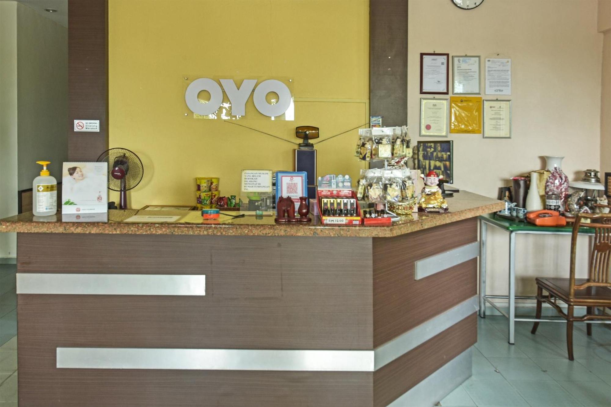 Super Oyo 44036 Hotel De Perdana Hill Batu Pahat Exterior foto