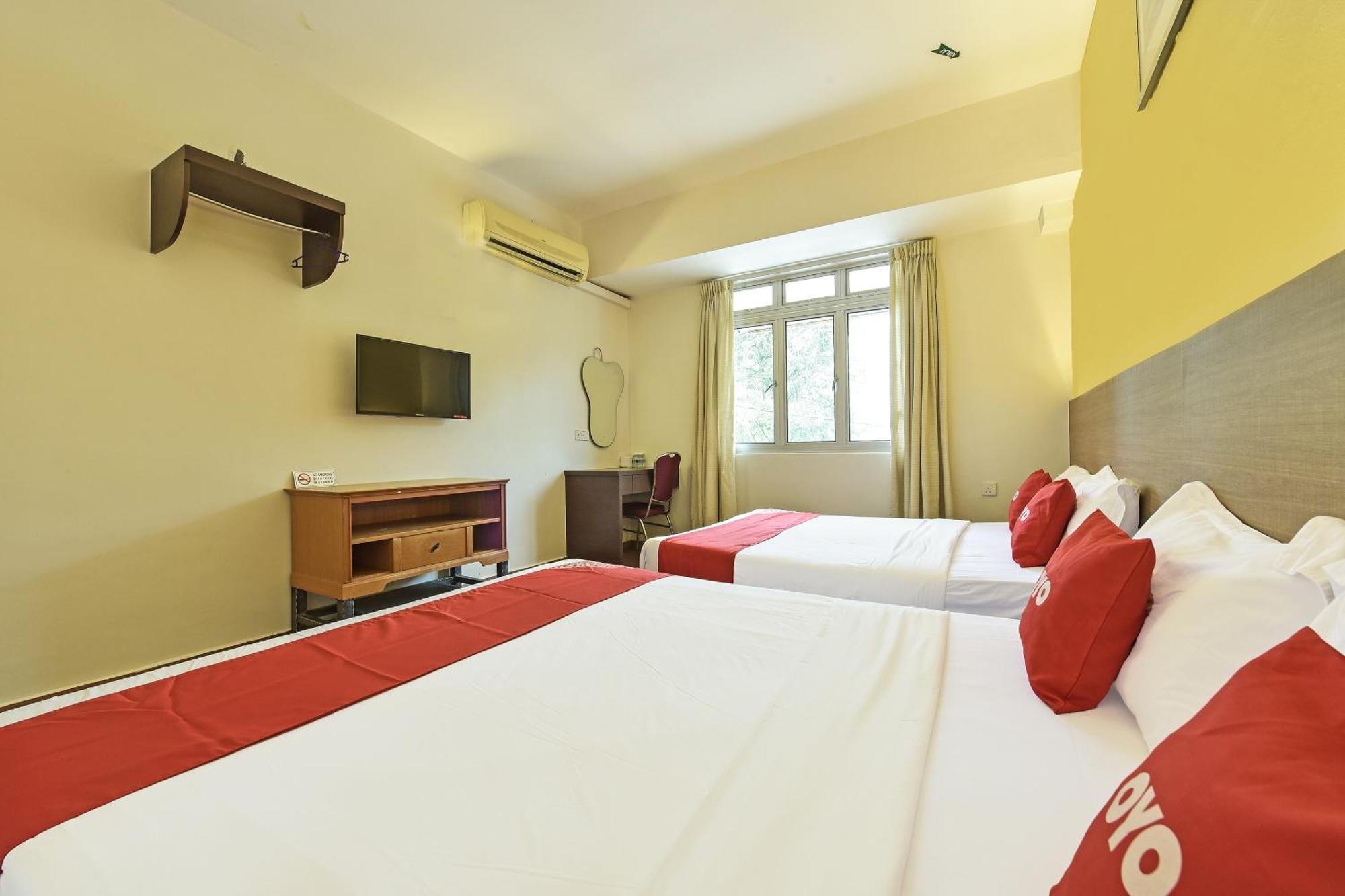 Super Oyo 44036 Hotel De Perdana Hill Batu Pahat Exterior foto